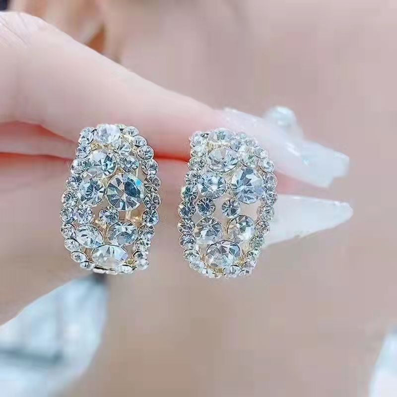 Full Flash Hollow Stud Earrings